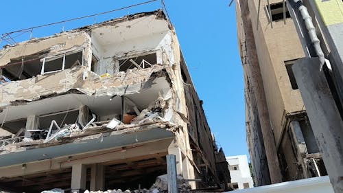 Казахстан и ОАЭ обсудили обострение на Ближнем Востоке и эвакуацию граждан