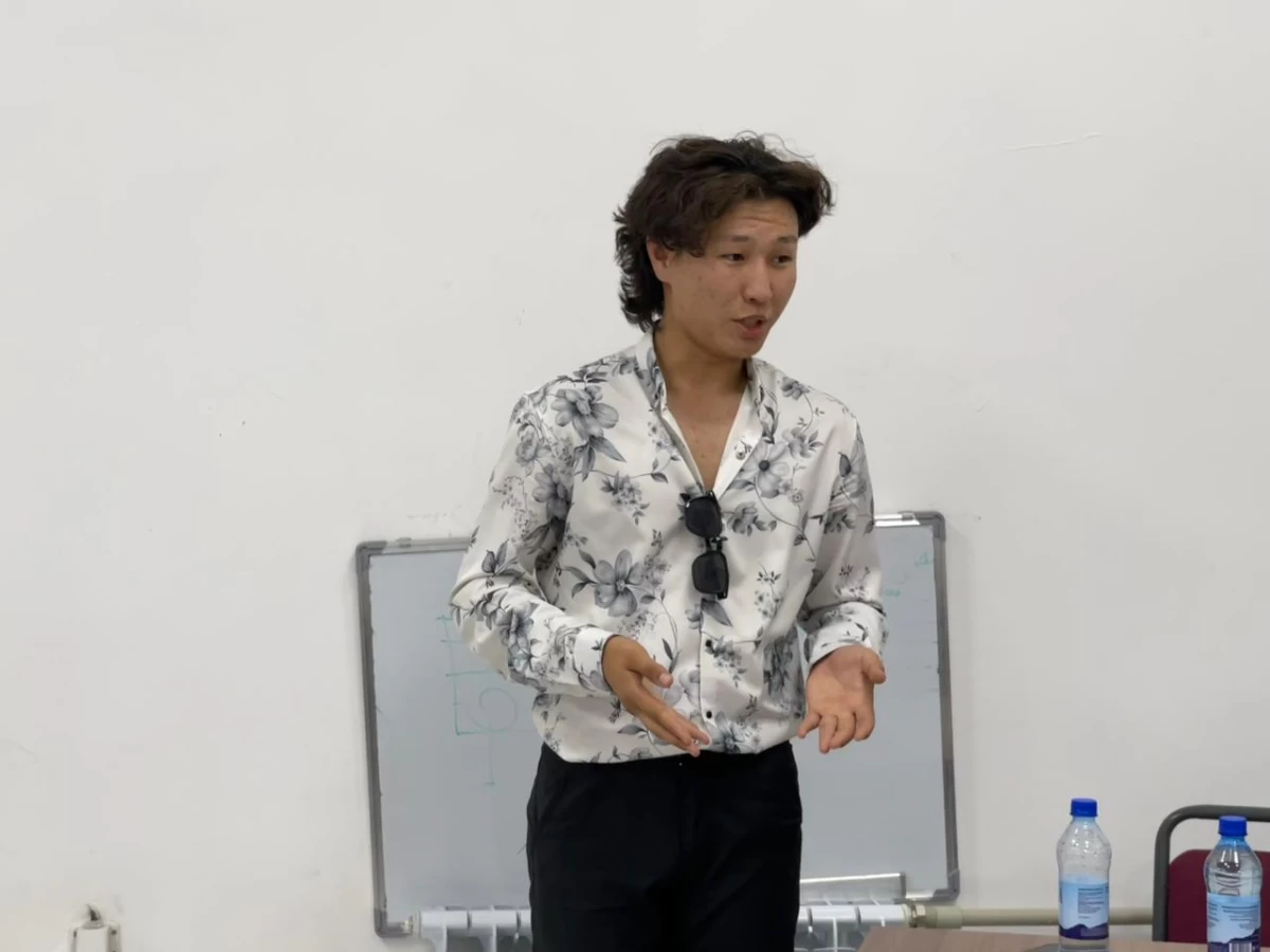 99b0871b-fdd0-4355-a0cf-2048ca2ce3d0.webp