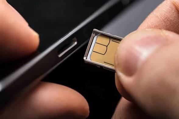 SIM-карты и аккаунты казахстанцев используют мошенники — МВД