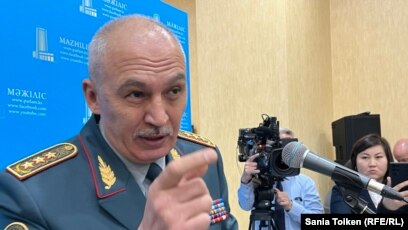 Суициды в казахстанской армии прокомментировал министр обороны