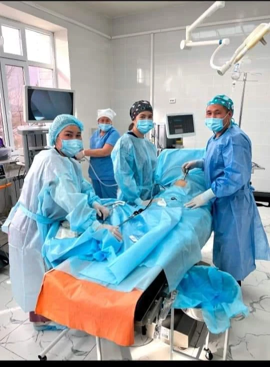 В Тюлькубасской районной больнице проведены редкие операции по системе ОСМС