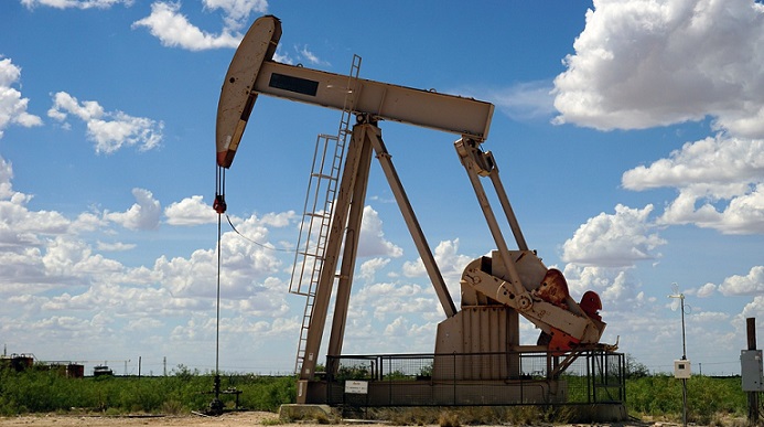 Казахстан добровольно сократит добычу нефти до конца 2024 года