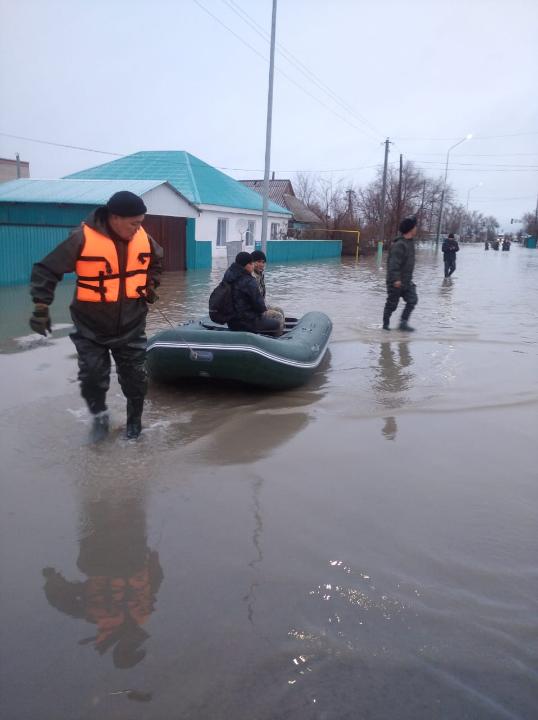 Казахстанские специалисты спасли и эвакуировали  4 733 человека