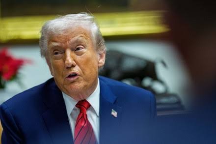 Трамп поручил Пентагону раскрыть документы об НЛО