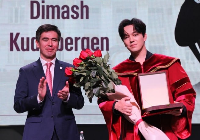 Звание почётного профессора Казахского национального медуниверситета присвоили Димашу Кудайбергену