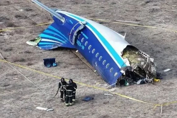 Ход расследования крушения самолета AZAL под Актау: что известно