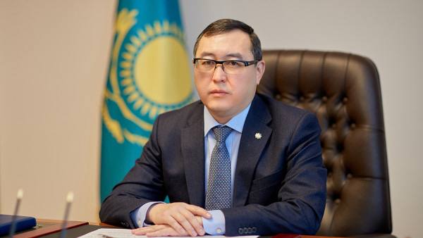 Марат Султангазиев освобождён от должности акима Алматинской области