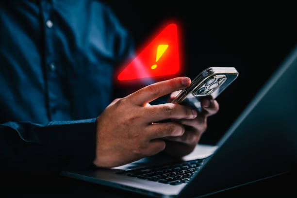 Мошенники под видом учителей выманивают SMS-коды у школьников