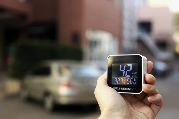 Экологическая служба проверит «КазАзот» после появления жёлтого дыма в Актау