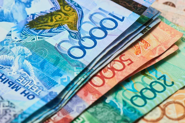 Курс 560 тенге за доллар закладывает правительство при пессимистичном сценарии