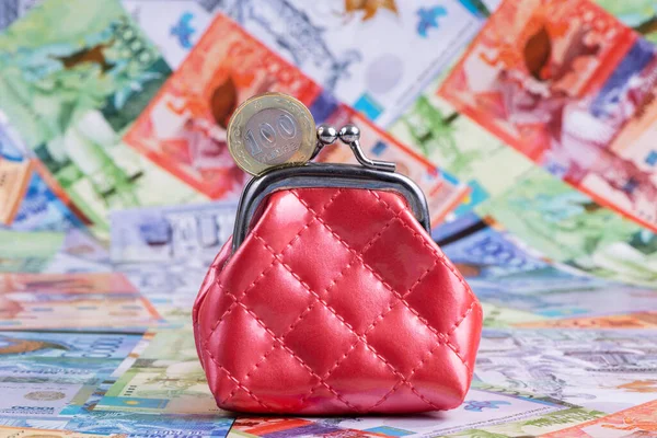 Фейк о сокращении пенсий на 20% прокомментировали в Минтруда