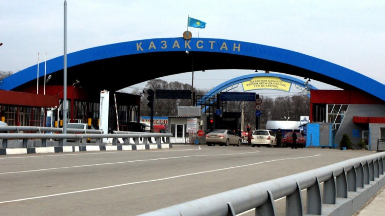 Сервисные зоны для водителей создадут у приоритетных пунктов пропуска в Казахстане