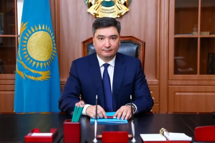 Олжас Бектенов стал главой Администрации президента