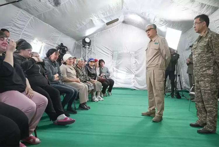 Токаев: Будут назначены персональные пособия всем семьям пострадавших в пожаре в области Абай