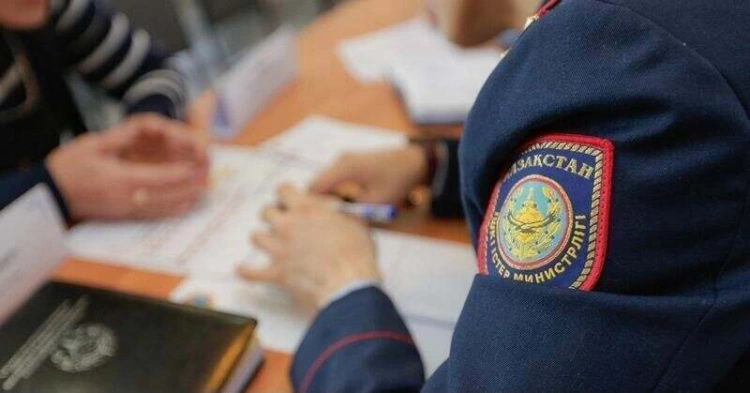 Принимающие у себя иностранцев казахстанцы должны уведомлять миграционную службу