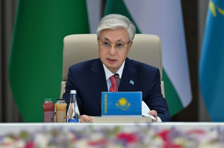 Токаев выступил на встрече глав государств Центральной Азии и Азербайджана