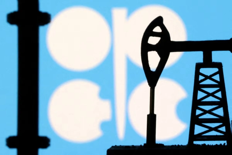 Казахстан и ОПЕК+ могут заморозить рост добычи нефти до конца года