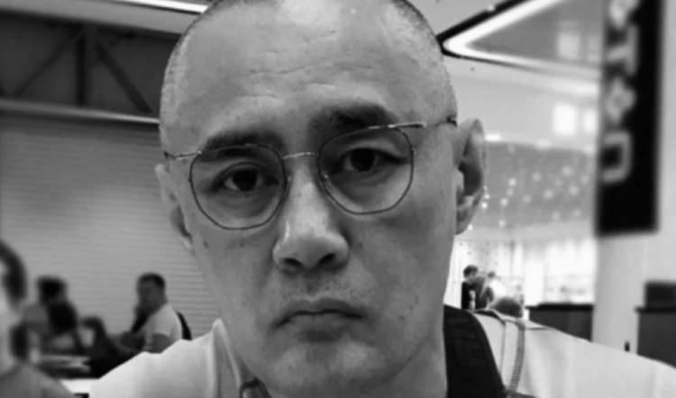 Журналист Айдос Садыков умер после покушения в Киеве