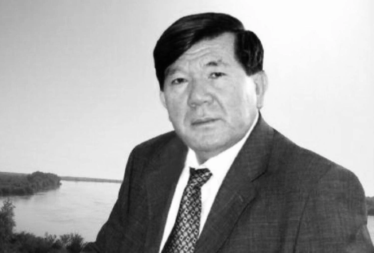 Ушел из жизни народный писатель Мухтар Шаханов