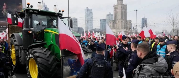 Польские фермеры снова вышли на протест в центре Варшавы