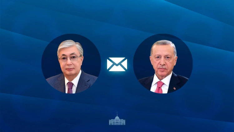 Токаев поздравил Эрдогана с Днем Республики Турции