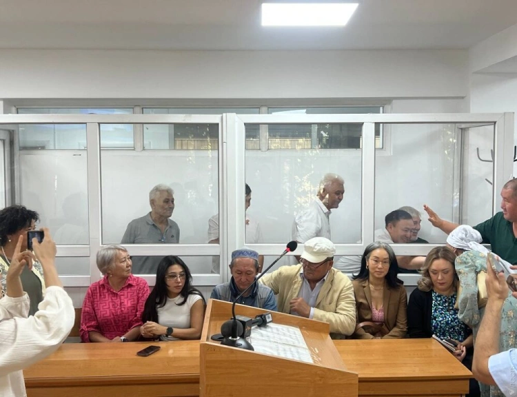 Активистов, задержанных перед референдумом по строительству АЭС, приговорили к 4 годам ограничения свободы