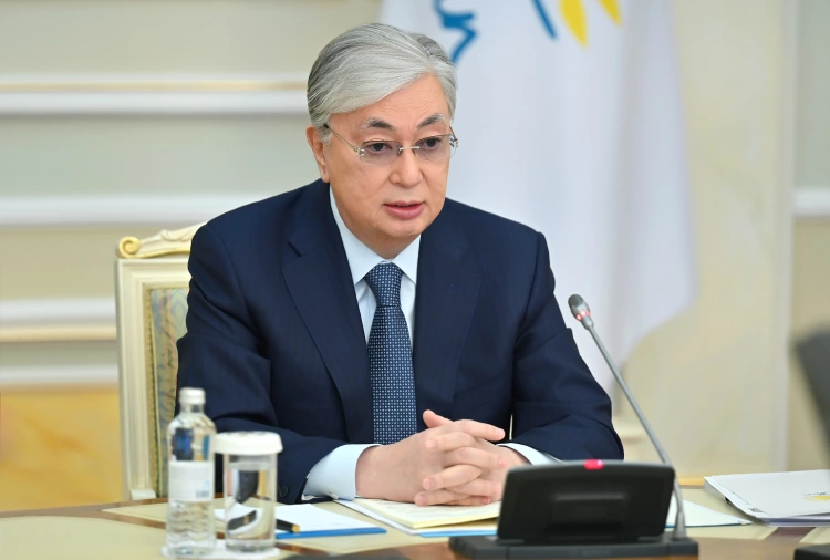 Казахстан призывает Россию и Украину найти общий язык на переговорах – Токаев
