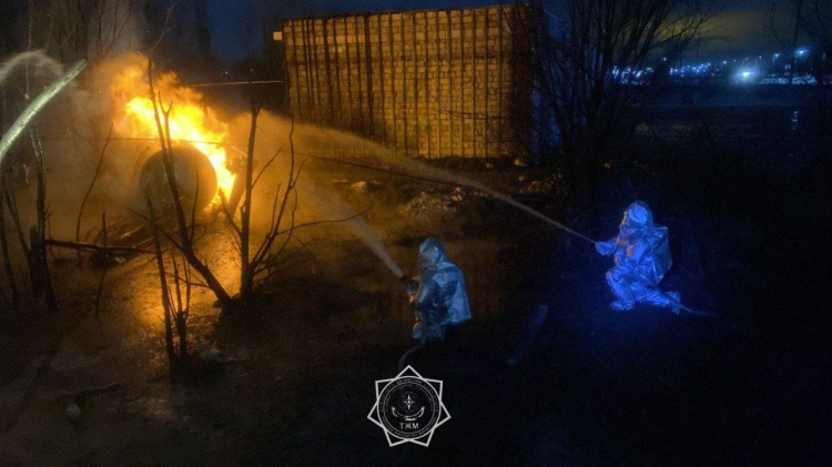 В Актобе ночью произошёл взрыв на территории АГЗС