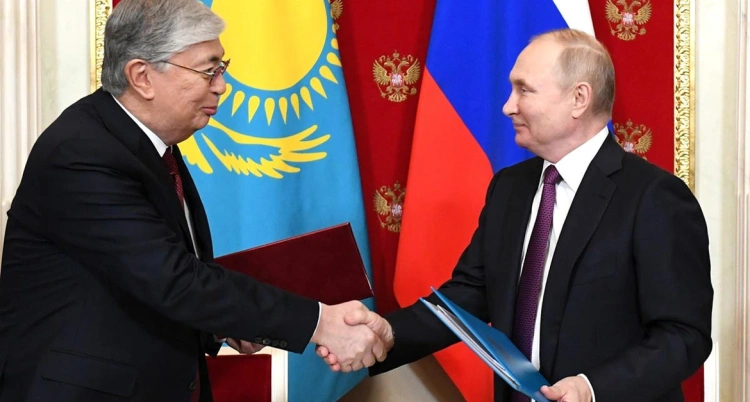 Токаев и Путин обсудили международную повестку и совместные проекты