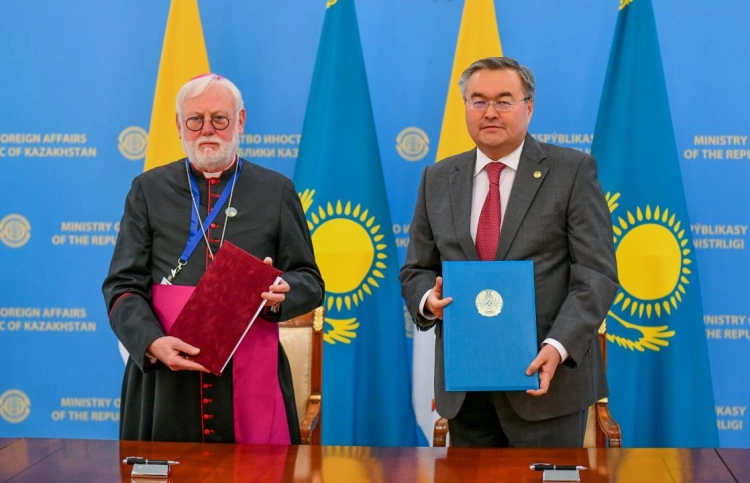Казахстан и Ватикан подписали дополнительное соглашение о сотрудничестве