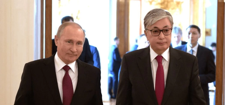 Токаев и Путин проводят переговоры в Москве