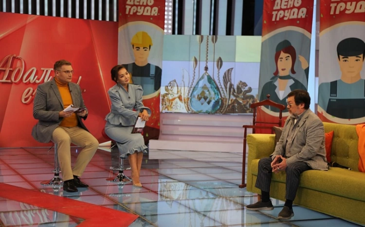 Қазақ зергерінің әшекейін Иордания патшасының әйелі тағып жүр