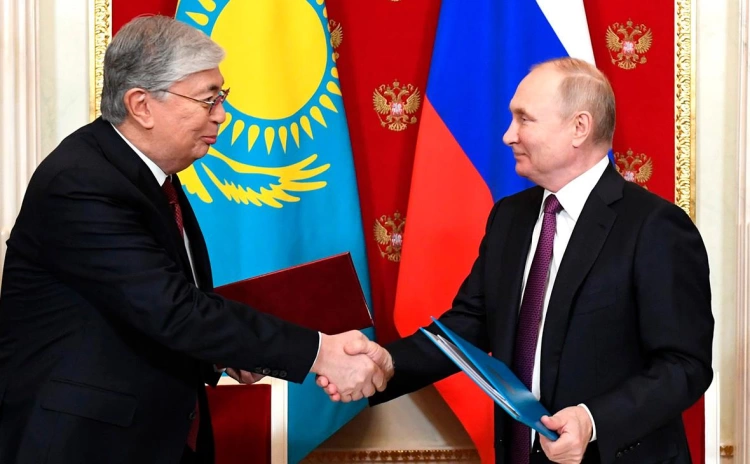 Токаев и Путин обсудили актуальные вопросы казахстанско-российского стратегического партнерства