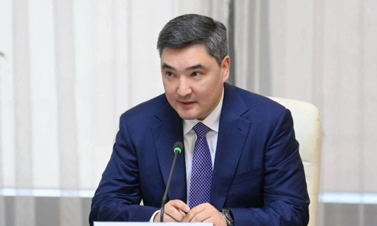 Почему Бектенов не устраивает "публичных порок" министрам?
