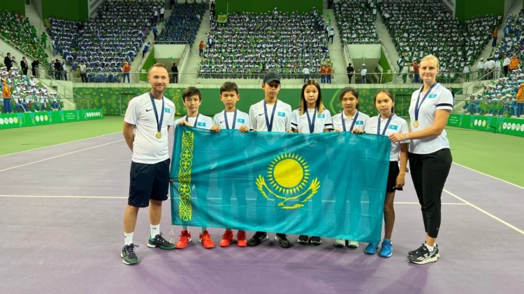 Казахстанские теннисисты вышли в финальную стадию командного чемпионата Азии