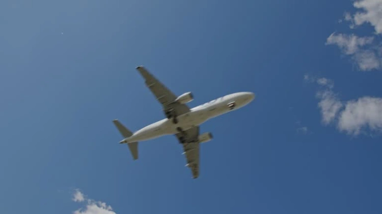 Около 100 дополнительных авиарейсов запустят в Казахстане на праздники