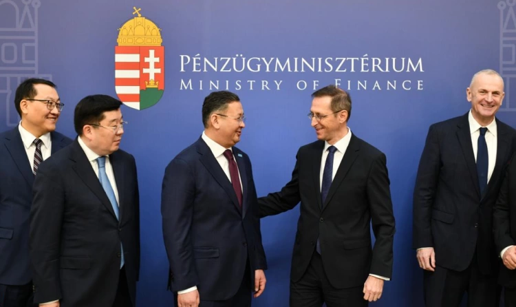Казахстан увеличит экспорт товаров в Венгрию