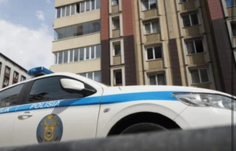 «Инсценировка правонарушения?»: в соцсетях обсуждают видеоролик о спорной ситуации в полиции