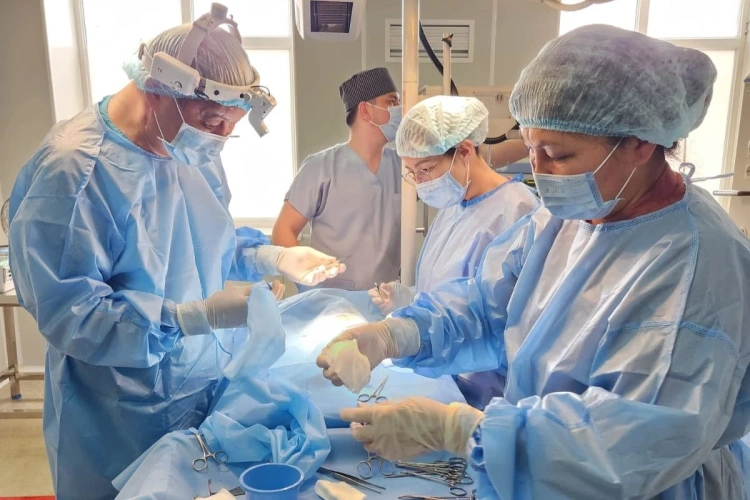 Жеті күндік нәрестеге жоғары технологиялық ота жасалды