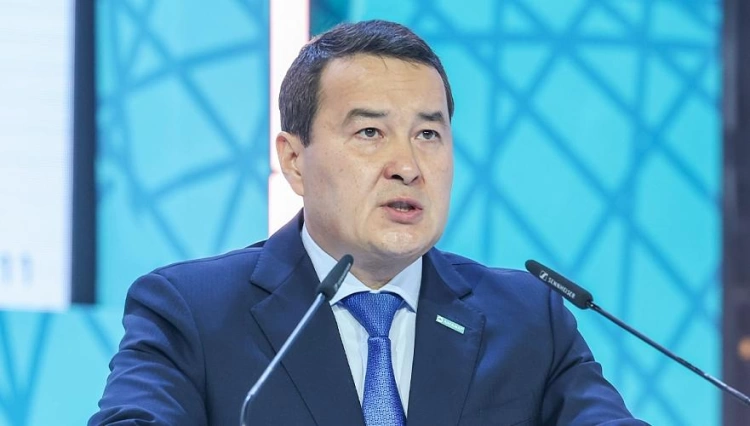 Слухи о передаче земель Казахстана иностранцам прокомментировал Смаилов