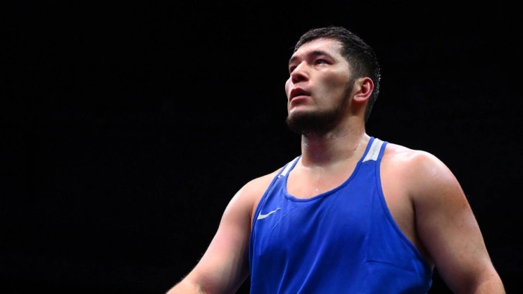 Казахстанский боксер стал чемпионом мира и принес стране седьмое золото