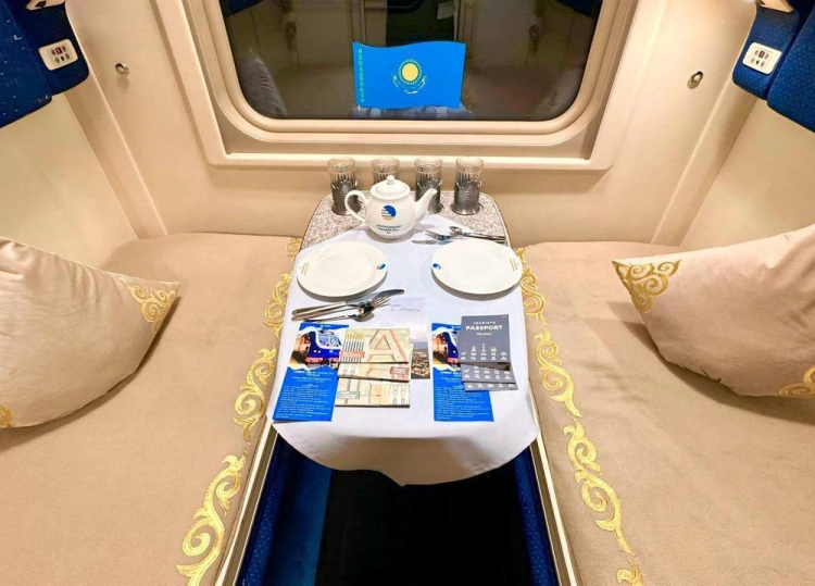 Туристический поезд Jibek Joly продлят до Душанбе