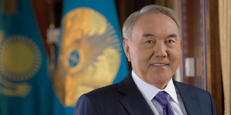 Назарбаев вошёл в десятку самых богатых президентов