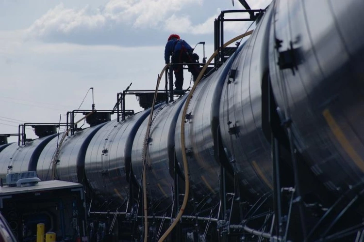 На 4 млрд тенге пытались незаконно реализовать нефтепродукты в Казахстане с начала года