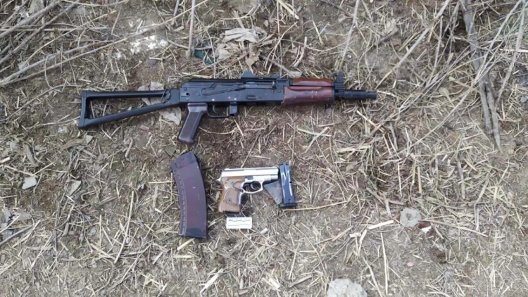 Спрятанное оружие и боеприпасы нашли в заброшенном здании Тараза