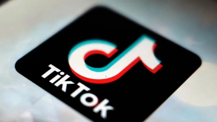 Еврокомиссия обвинила TikTok в нарушении законов ЕС