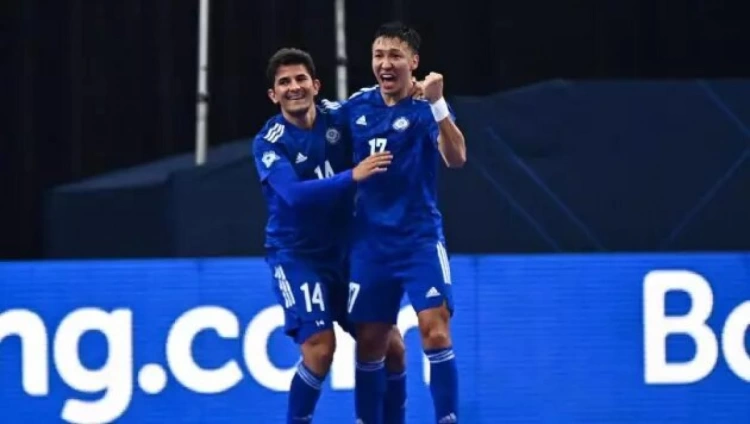 Казахстан одержал первую победу на Евро-2022 по футзалу