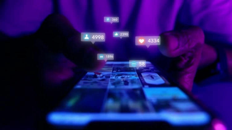 YouTube и TikTok будут отчитываться о доходах казахстанцев