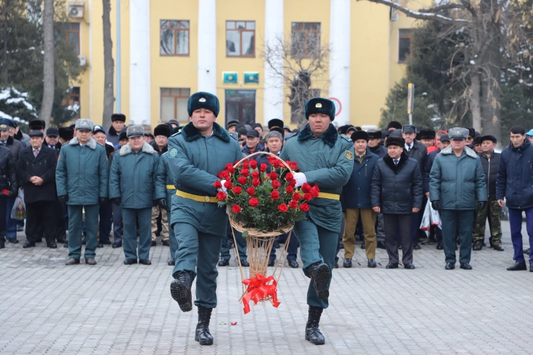 В городе Талдыкорган отдали дань памяти войнам Афганцем