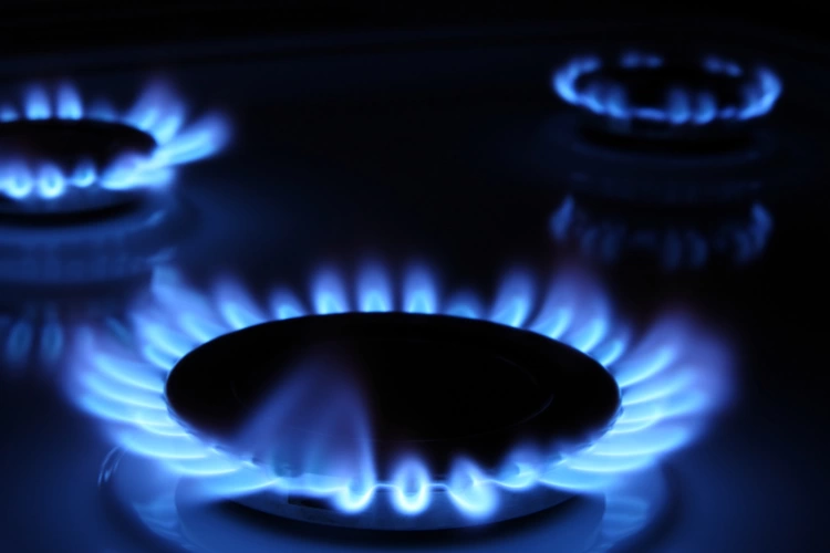 Примерно 11 миллиардов кубических метров природного газа за сутки добывают в мире